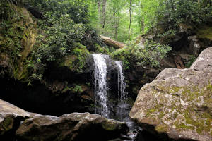 Grotto falls Gatlinburg TN
